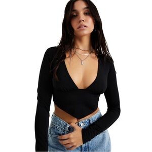 NWT Garage Handkerchief Long Sleeve Plunge Top Black
